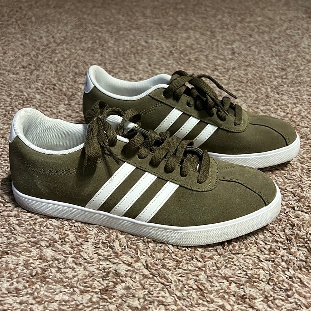 Women’s adidas casual sneakers.